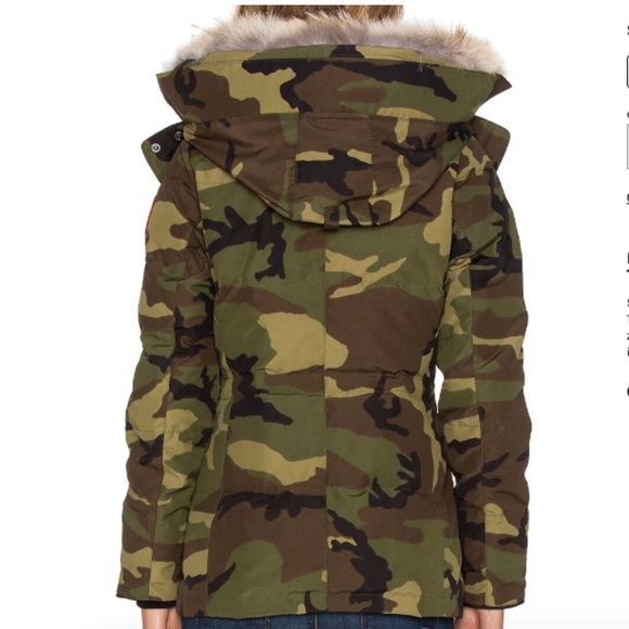 Canada Goose Chelsea Coyote Fur Parka Coat in Classic Camo sz XS/P - Picture 2 of 13